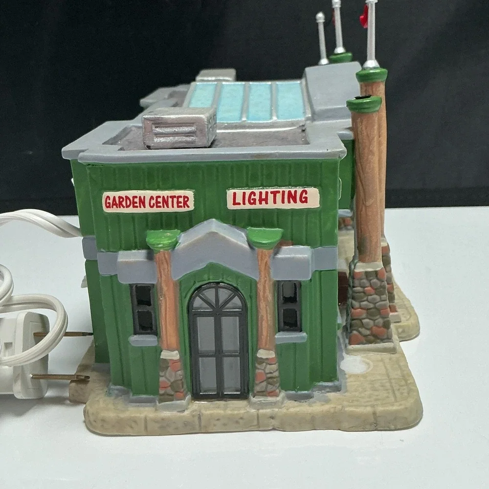 Rare Lemax MENARDS Store Building Rare 2006 w Light Cord No Box Read Description